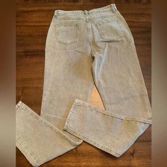 Boohoo Mom Jeans Green NWT‎ Size 4 New With Tag - Picture 4 of 4